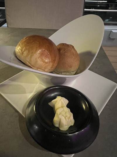 ขนมปัง