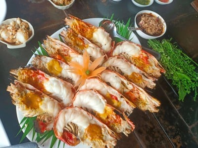 เมนูของร้าน บ้านระเบียงน้ำ & กุ้งแม่น้ำเผา Delivery