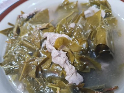 หมูต้มใบชะมวง