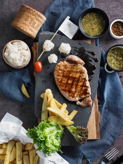 IX STEAK HOUSE สาขาม้าไม้การ์เด้นท์