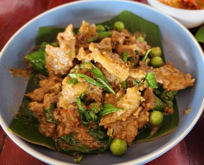 แกงเขียวหวานเนื้อ(แห้ง)