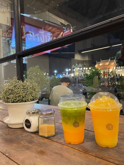 อาหาร หรือ เครื่องดื่ม