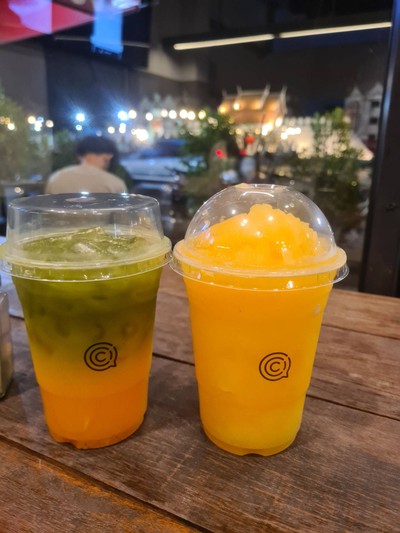 อาหาร หรือ เครื่องดื่ม