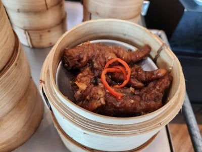 อาหาร หรือ เครื่องดื่ม