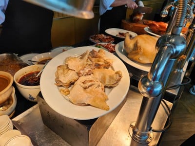 อาหาร หรือ เครื่องดื่ม