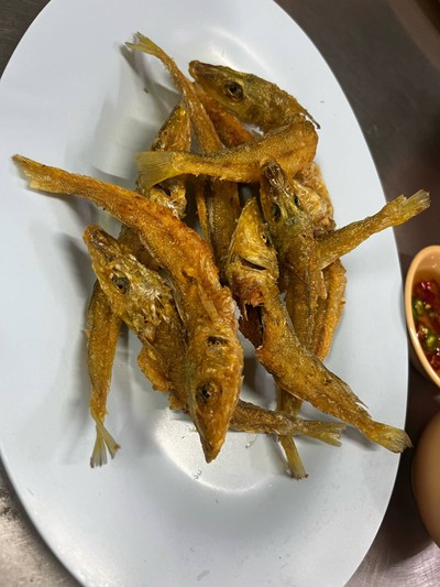 ปลาทรายทอด