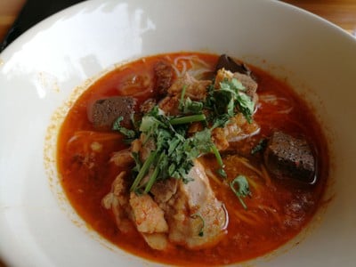 น้ำเงี้ยวกระดูกหมู