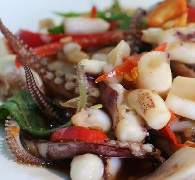 อาหาร หรือ เครื่องดื่ม