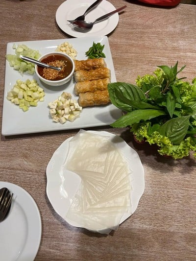 แหนมเนือง (ใหญ่)