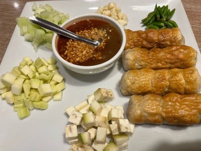 แหนมเนือง (ใหญ่)