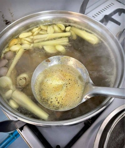 วิธีทำ ไก่ต้มขมิ้น วิธีทำ ไก่ต้มขมิ้น