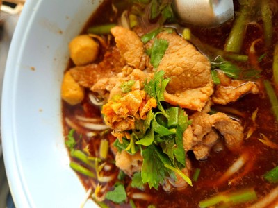 อาหาร หรือ เครื่องดื่ม