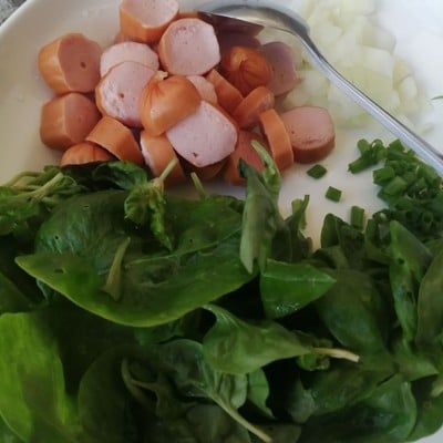 วิธีทำ ข้าวผัดไส้กรอกใส่วอเตอร์เครส
🍛🥖🥦🥕 วิธีทำ ข้าวผัดไส้กรอกใส่วอเตอร์เครส
🍛🥖🥦🥕