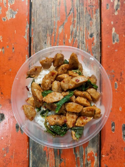 อาหาร หรือ เครื่องดื่ม