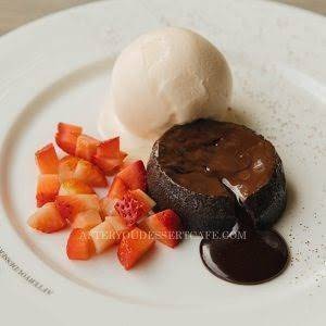 ชอคโกแลตลาวา กับไอศครีม