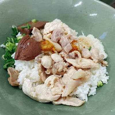 ก๋วยเตี๋ยวไก่ไทยนายโต้ง