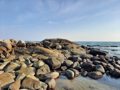 หาดแม่รำพึง