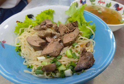 บะหมี่ไก่