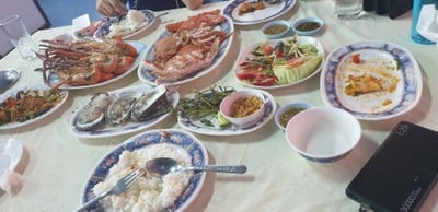 อาหาร หรือ เครื่องดื่ม