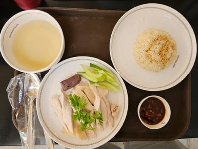 ข้าวมันไก่ประตูน้ำ โกอ่าง