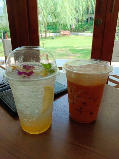 อาหาร หรือ เครื่องดื่ม