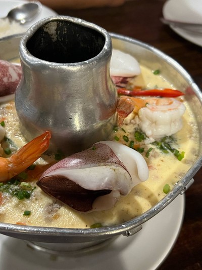 ไข่ตุ๋นทะเลหม้อไฟ