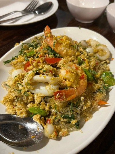 ผัดสามเหม็น