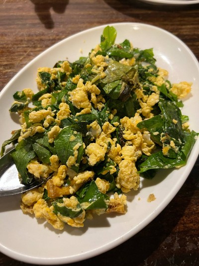 ใบเหลียงผัดไข่