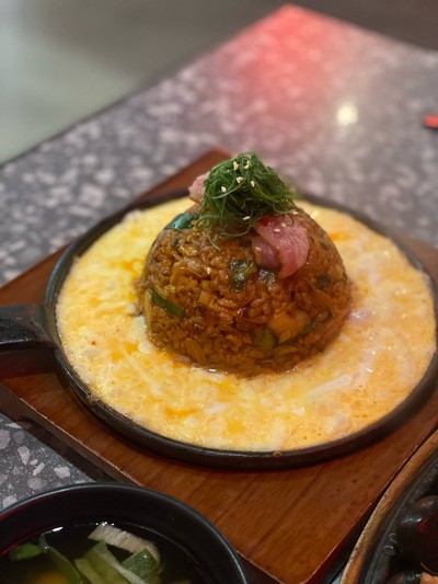 Kimchi bokkeum bap with cheese