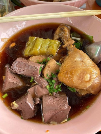 ก๋วยเตี๋ยวไก่มะระ