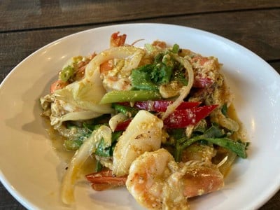 กุ้งผัดผงกะหรี่
