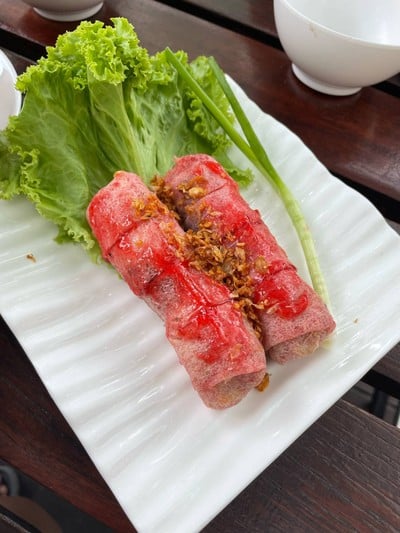 ปอเปี๊ยะสดเสวย
