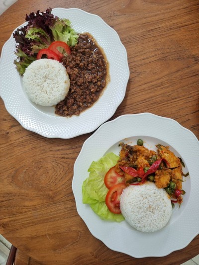 อาหาร หรือ เครื่องดื่ม