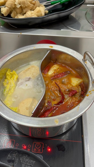 ซุป 2 หม้อ : หม่าล่าเผ็ดชา & ทงคัตสึ