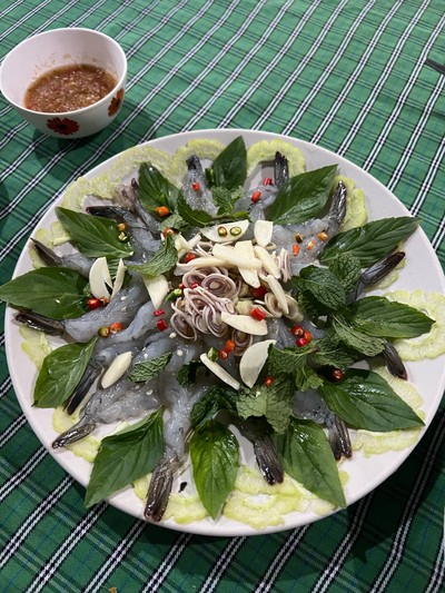 กุ้งแช่น้ำปลา
