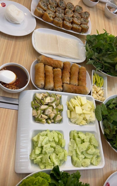 แหนมเนือง