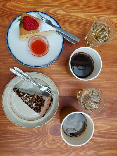 อาหาร หรือ เครื่องดื่ม