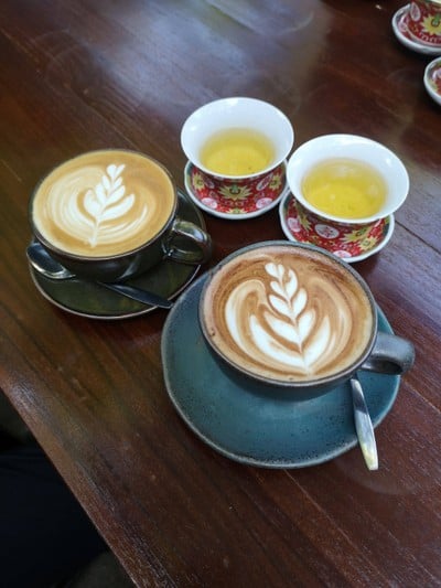 อาหาร หรือ เครื่องดื่ม