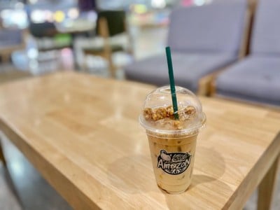 ☕️ Iced Butter Corn Caffe Latte. (Price 75 Baht.)