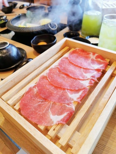 สันคอหมูคุโรบุตะ