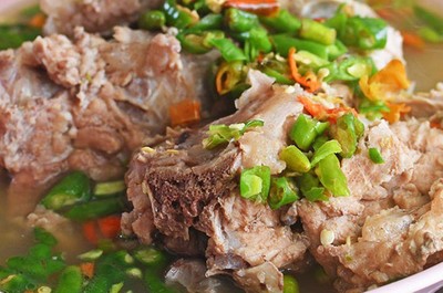 อาหาร หรือ เครื่องดื่ม