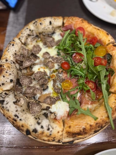 L'Oliva Ristorante Italiano & Wine Bar พร้อมพงษ์