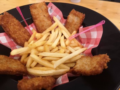 อาหาร หรือ เครื่องดื่ม