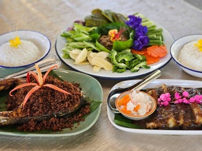 กินกับอี๋