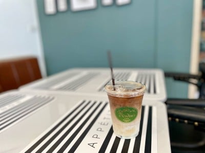 ☕️ Iced Latte. (Price 80 Baht.)
