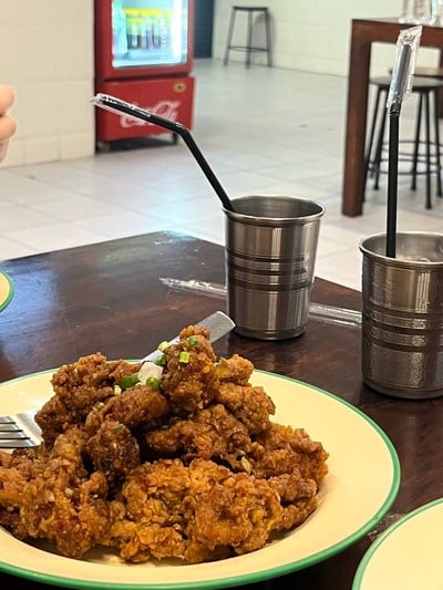 ไก่ทอดคลุกพริกเกลือ