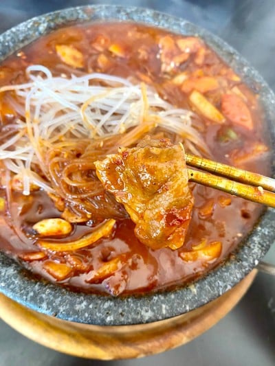 จัมปงกะทะหินร้อน 