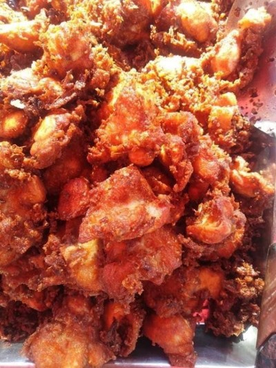 หนังไก่ทอด