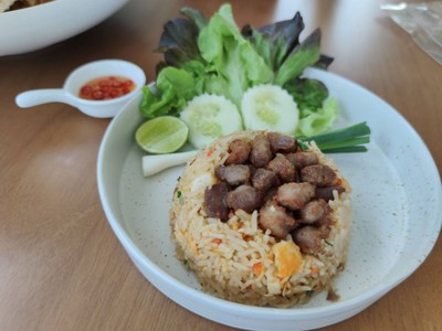 ข้าวผัดมาลอง