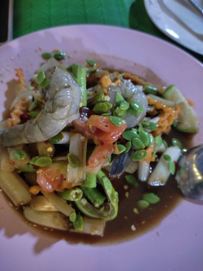 ตำไหลบัวกุ้งสด